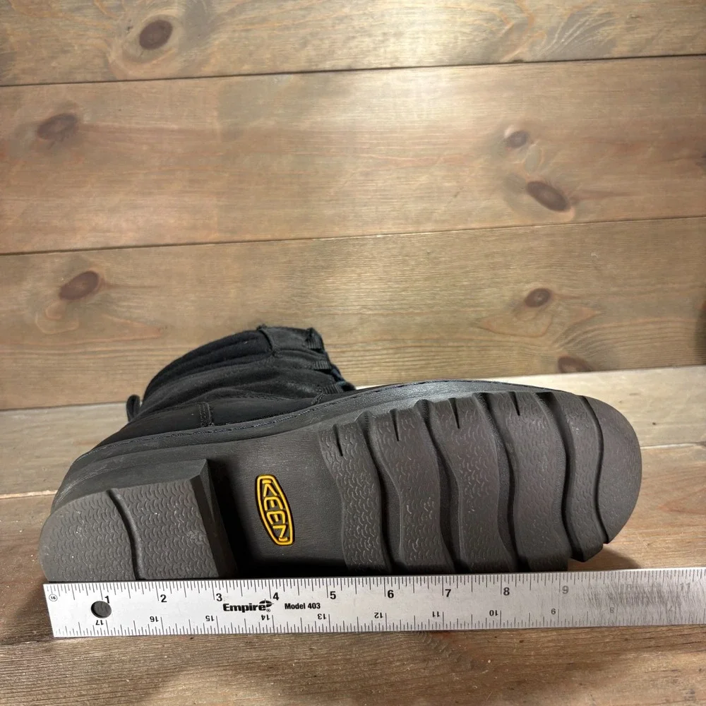 KEEN wapato Womens size 10 shoes Black Suede Waterproof Insulated Snow Boots